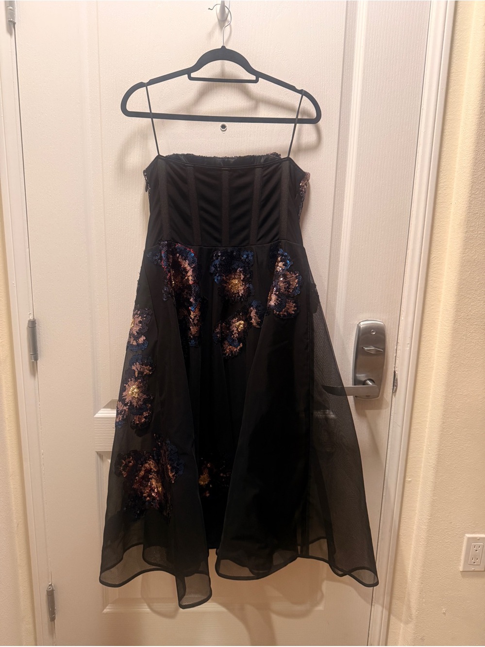 Helsi Valeria Strapless 3D Floral Fit & Flare Midi Dress size L Preloved - Picture 7 of 10